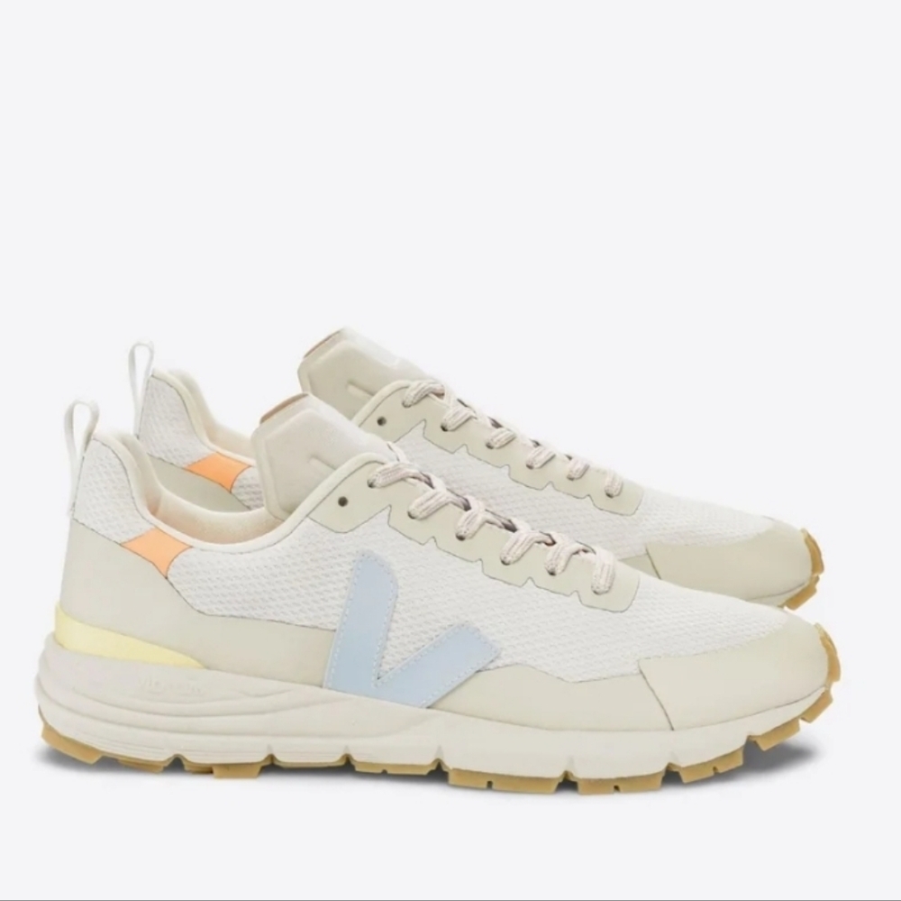 Veja Women's Dekkan Alveomesh in Gravel Ice
